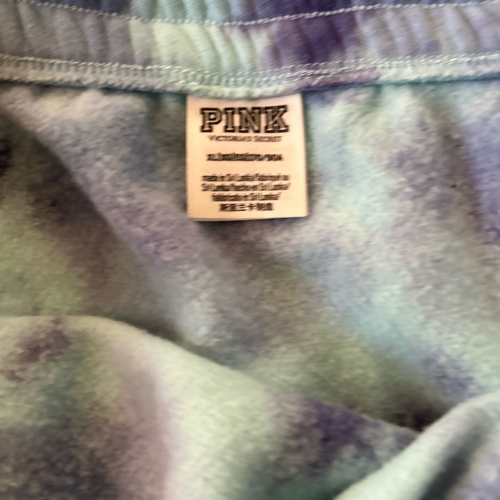 Xl VS skirt never worn smoke free